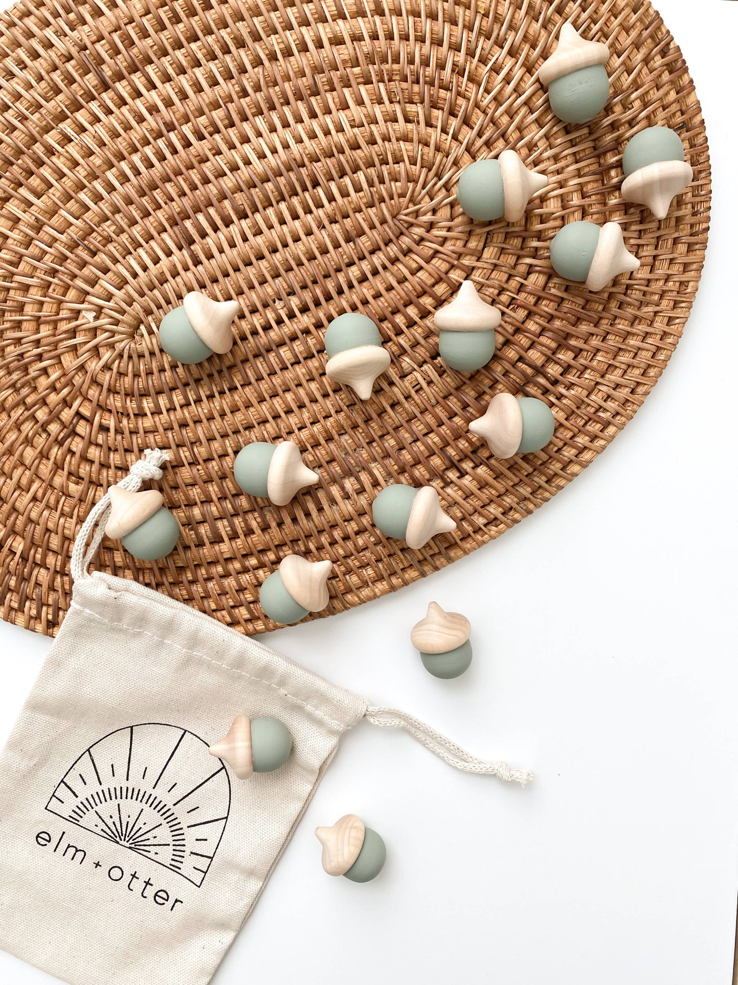 Loose Parts Acorns
